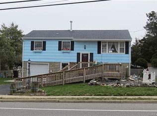 30 Veeder Ln, Bayville, NJ 08721