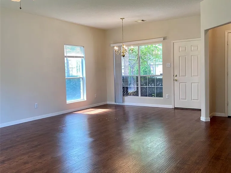 19439 Juniper Vale Cir — Photo 5