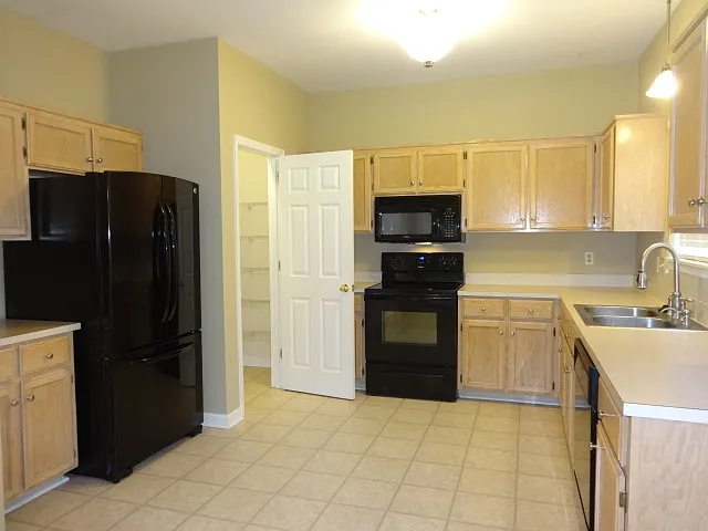 2400 Brookstone Pl — Photo 5