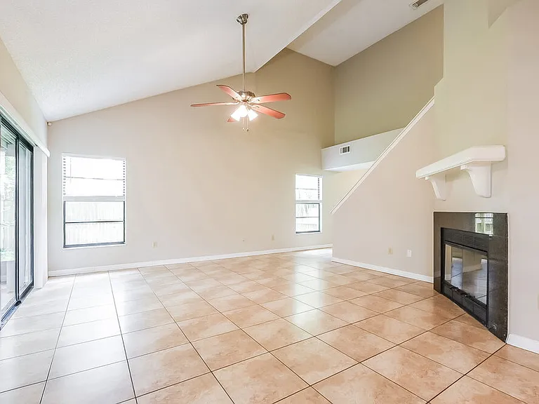 439 E Springtree Way — Photo 6