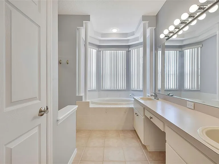 4628 Bayridge Ct — Photo 22