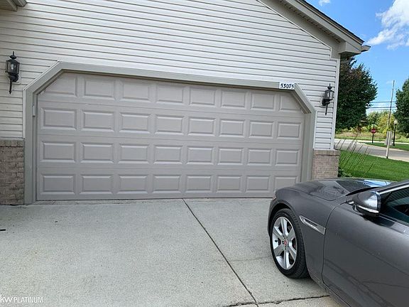 2nd image of 53075 Barberry Cir