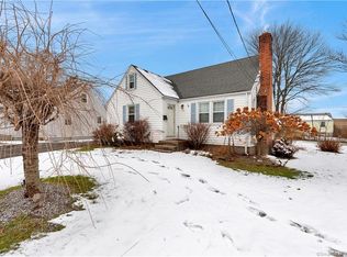 156 Cedar Ridge Rd, Newington, CT 06111