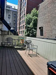 Rented by Green Line Realty