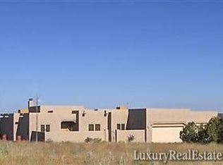8 Espira Rd, Santa Fe, NM 87508