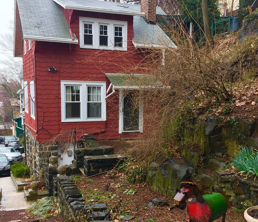9 Old Wood Rd, Edgewater, NJ 07020 Zillow