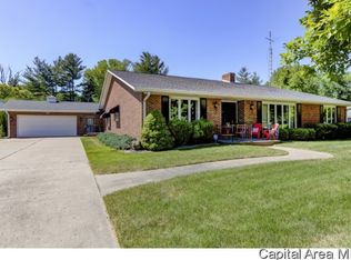 1 Columbine Ln, Springfield, IL 62712