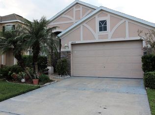 14526 Huntcliff Park Way, Orlando, FL 32824