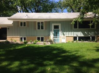 1317 Tiller Ln, Arden Hills, MN 55112