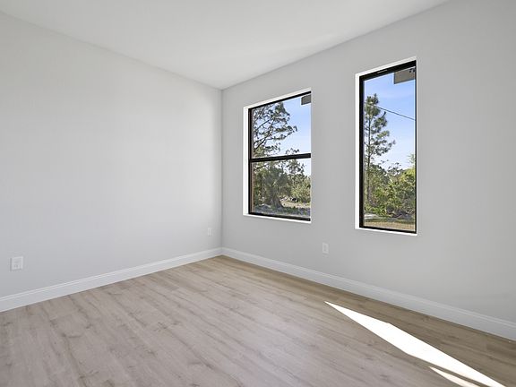 2nd image of 862 Charles Sise St E