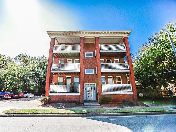 3rd image of 417 W 27th St APT E