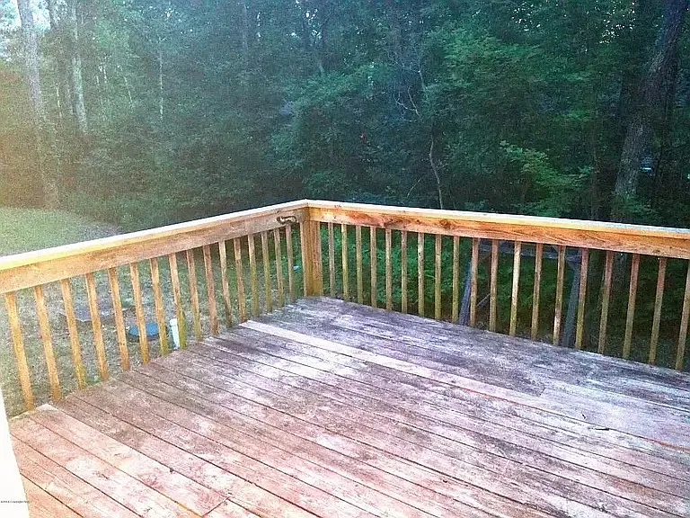 5 bed, 2376 sqft, $2,350 — Photo 3