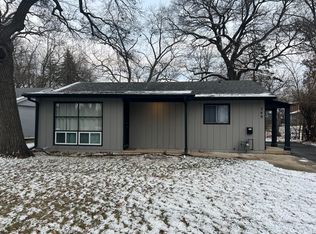 349 Hickory Dr, Crystal Lake, IL 60014