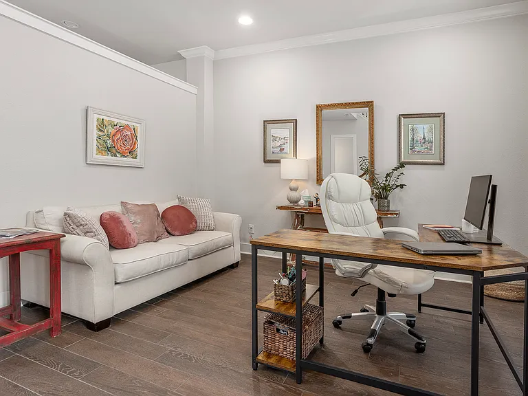 1825 Oak Trail Dr — Photo 34