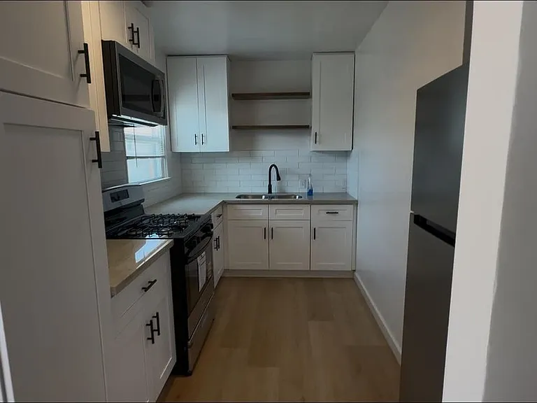 6407 11th Ave — Photo 1