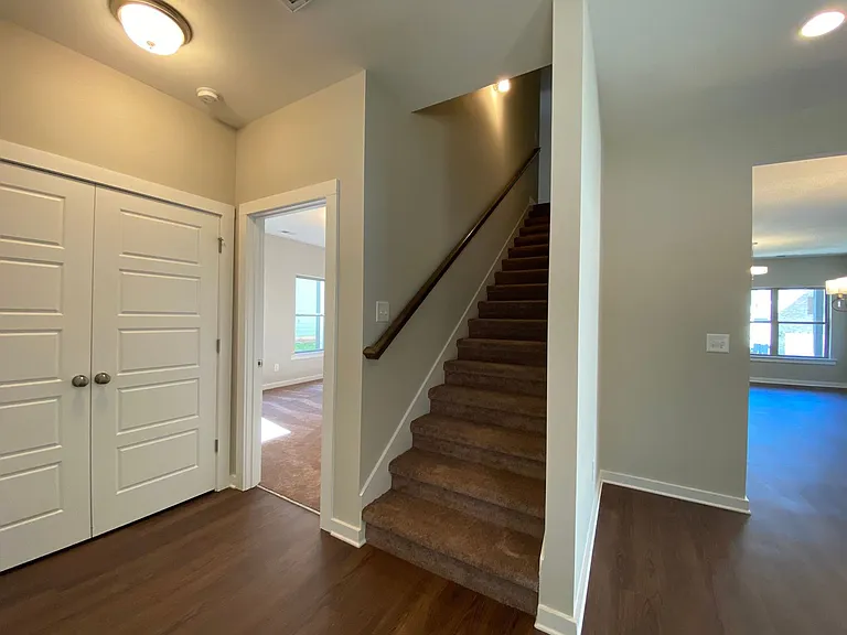 7937 Saint James Dr — Photo 14