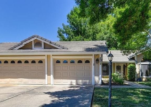 2nd image of 4354 Brisbane Cir
