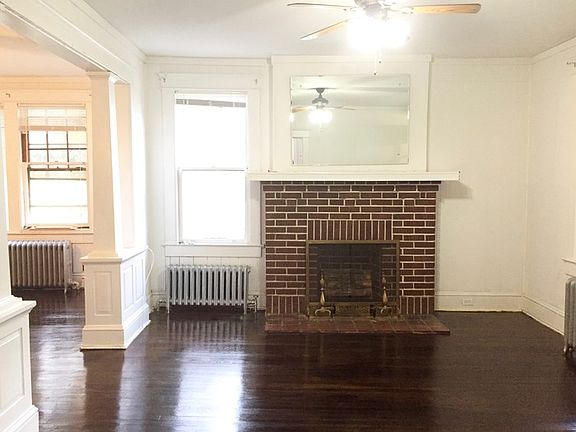 4th image of 156 Dupont Cir APT 1