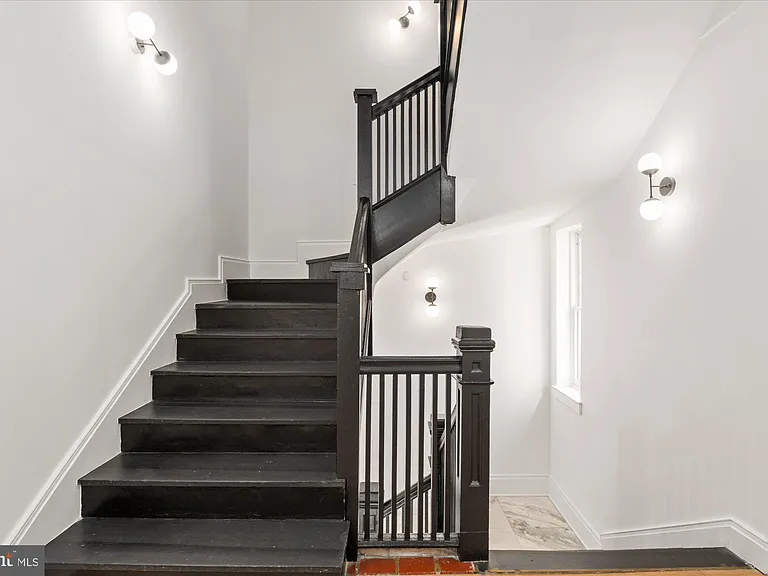 2869 28th St NW #2 — Photo 10