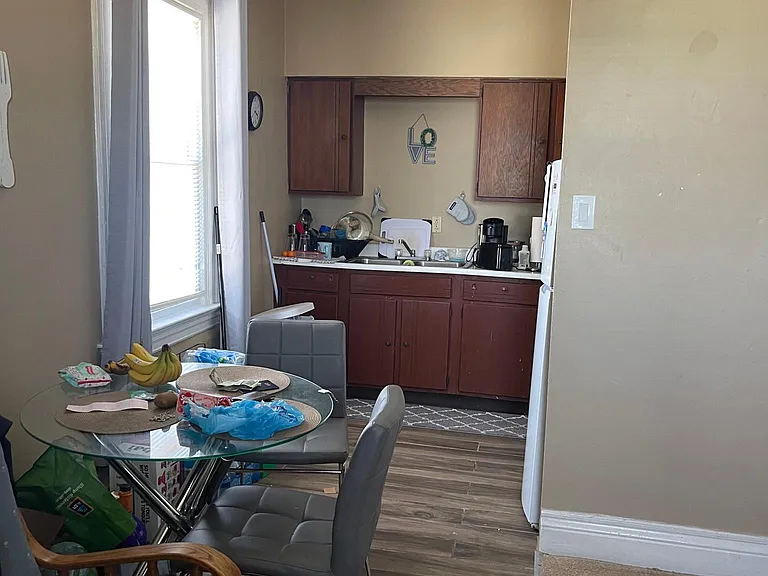 1229 Brownsville Rd #2L — Photo 2