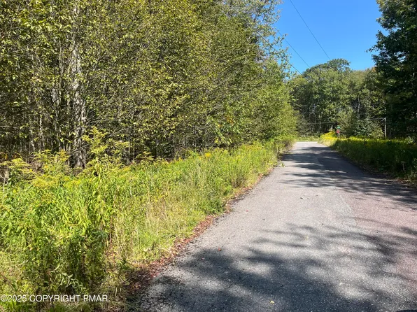 W Of Lr 9 W Centennial Ct, Tobyhanna, PA 18466