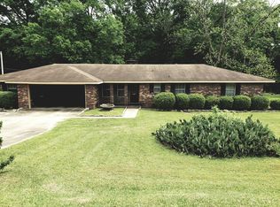827 Dissa St, Brookhaven, MS 39601