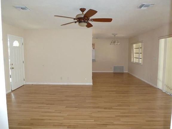 2nd image of 1025 SE 7th Ct