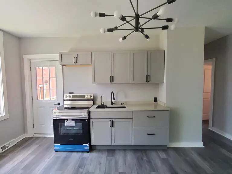 767 Rutger St #1 — Photo 2