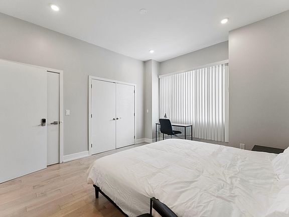 3rd image of 2039 N Randolph St Room 3