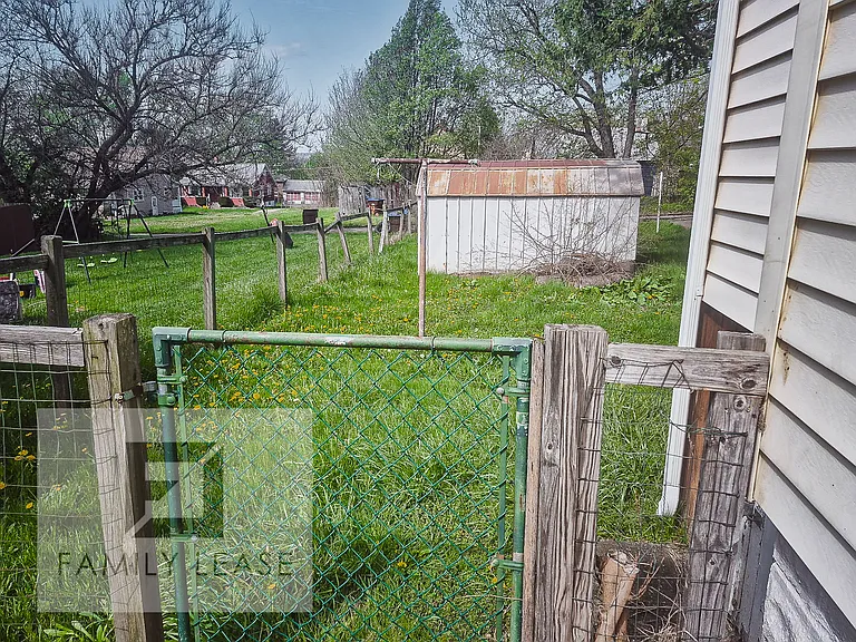 1100 Sherman Ave — Photo 47