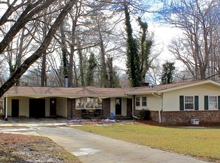 119 Tangle Dr, Jamestown, NC 27282