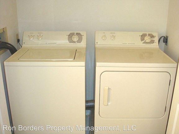 5th image of 1455 Green St APT B
