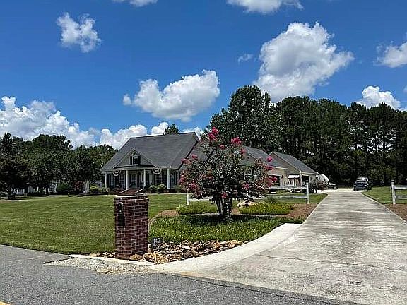 2nd image of 140 N Lakeshore Dr