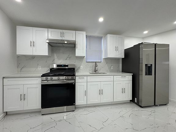 4th image of 5026 184th St #1F