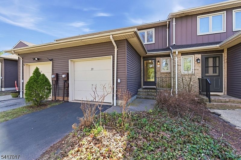 1st image of 23 Manchester Rd