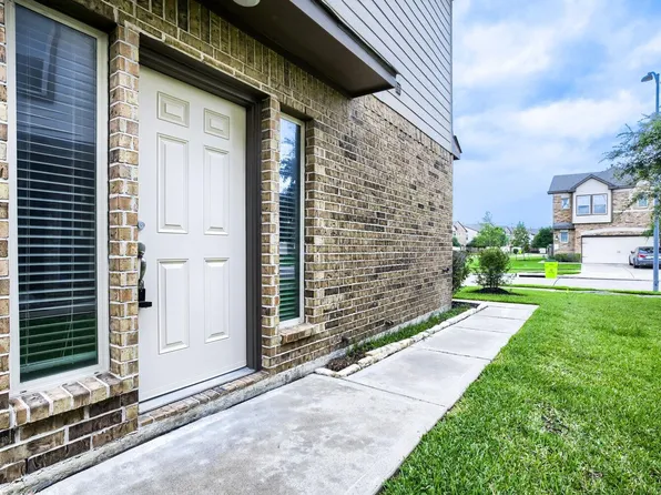 3310 Rainflower Springs Ln, Rosenberg, TX 77471
