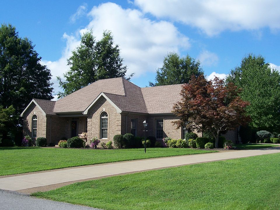 1st image of 770 Oakwood Ln