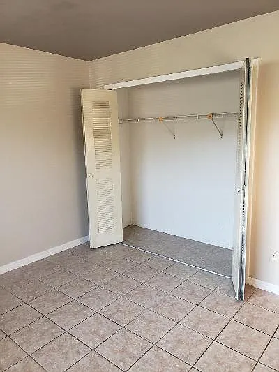 3801 Country Club Blvd #1-8 — Photo 11
