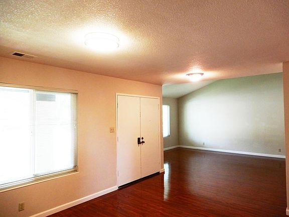 2nd image of 45405 Potawatami Dr