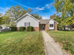 1901 Applegate Ln, Edwardsville, IL 62025