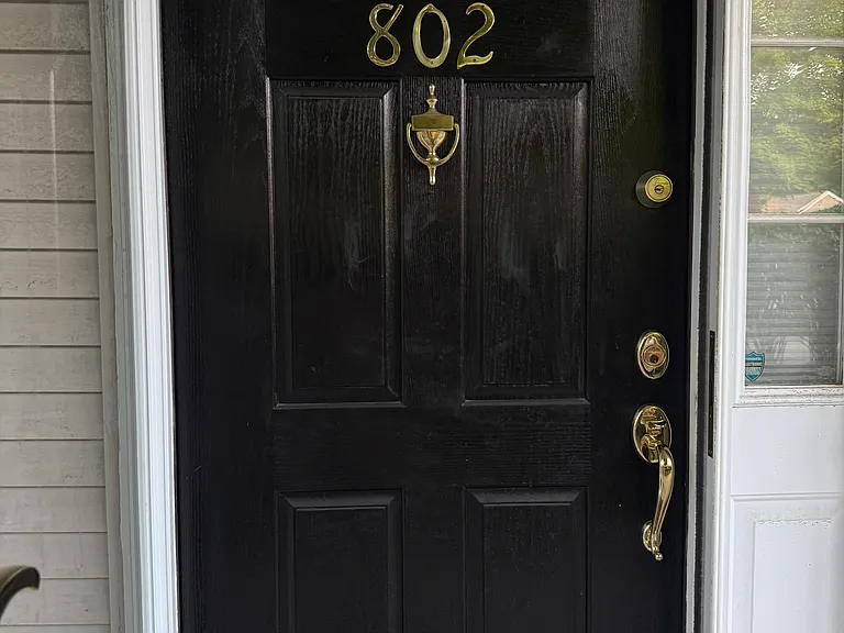 802 Firethorn Dr — Photo 8