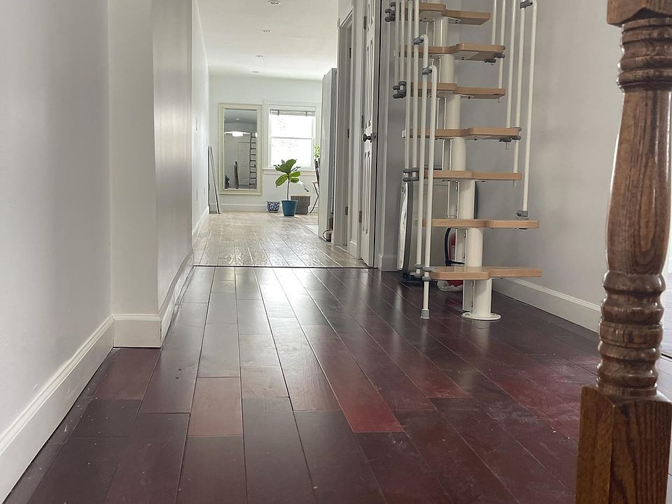 1st image of 158 Saint Ave