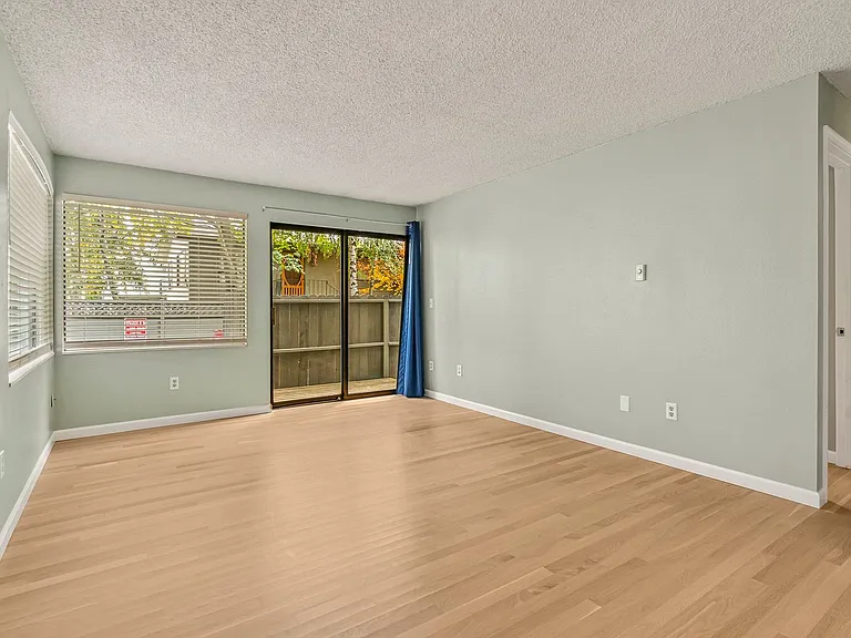 6110 24th Ave NW #104 — Photo 6