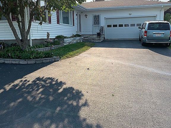 2nd image of 156 Eastview Ave