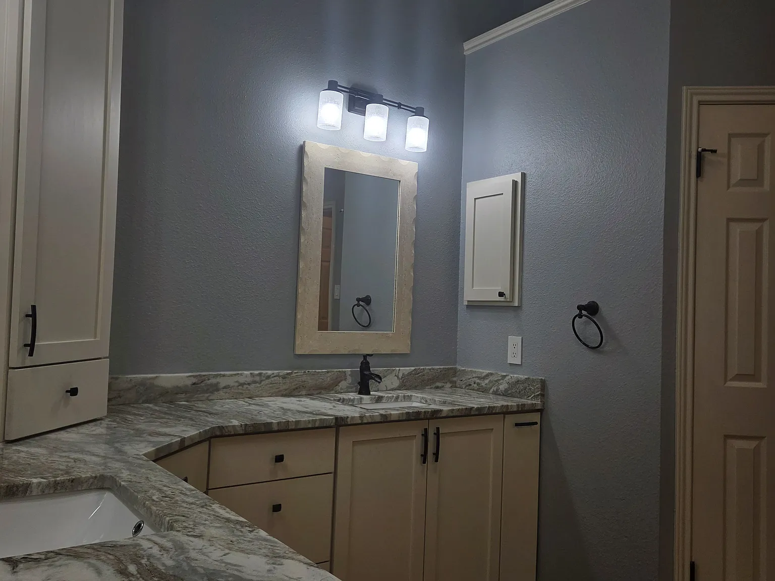 4 bed, 3068 sqft, $2,950 — Photo 4
