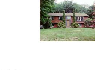 14 Robbie Rd, Moodus, CT 06469