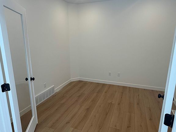 5th image of 207 N Husker Ln #12