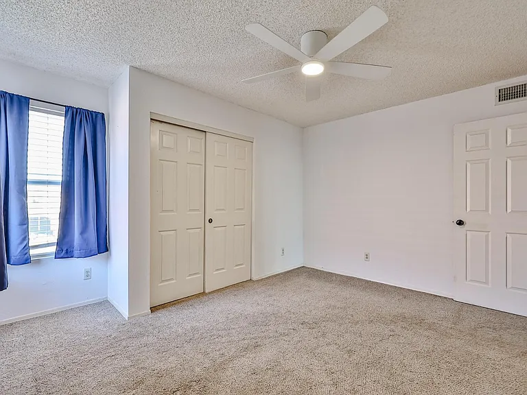 3236 E Hiddenview Dr — Photo 19