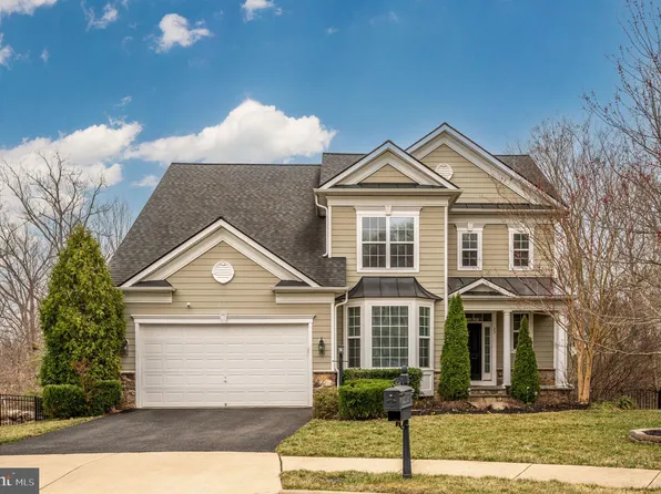 33 Darden Ct, Stafford, VA 22554