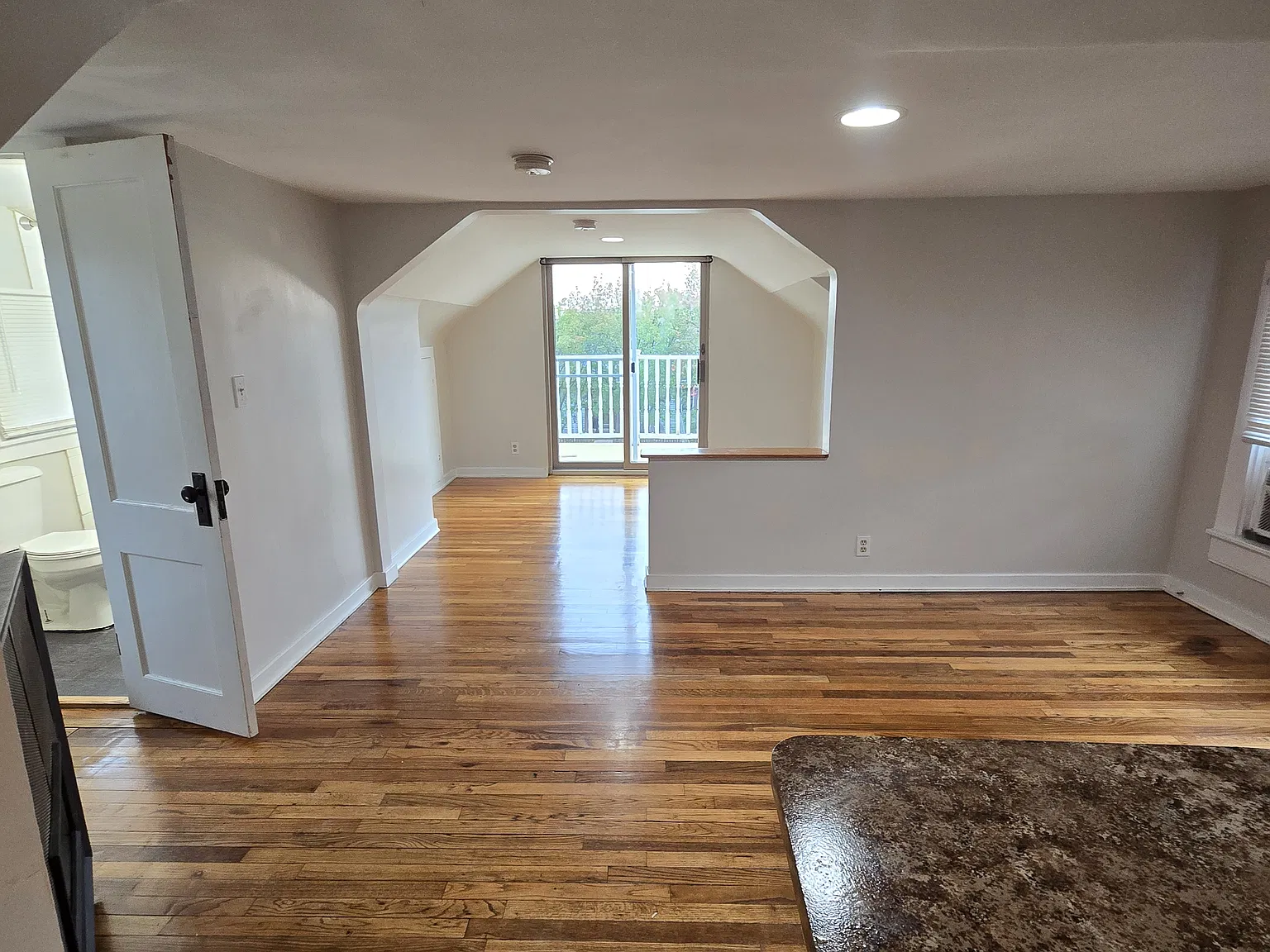 510 S Linn St — Photo 4